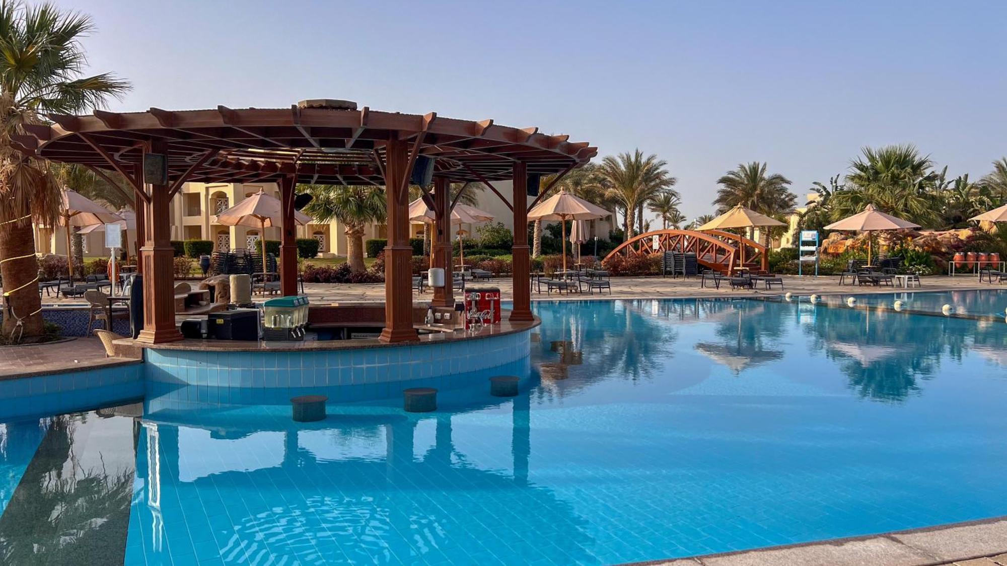 Sataya Resort Marsa Alam Exterior foto The swimming pool at the resort