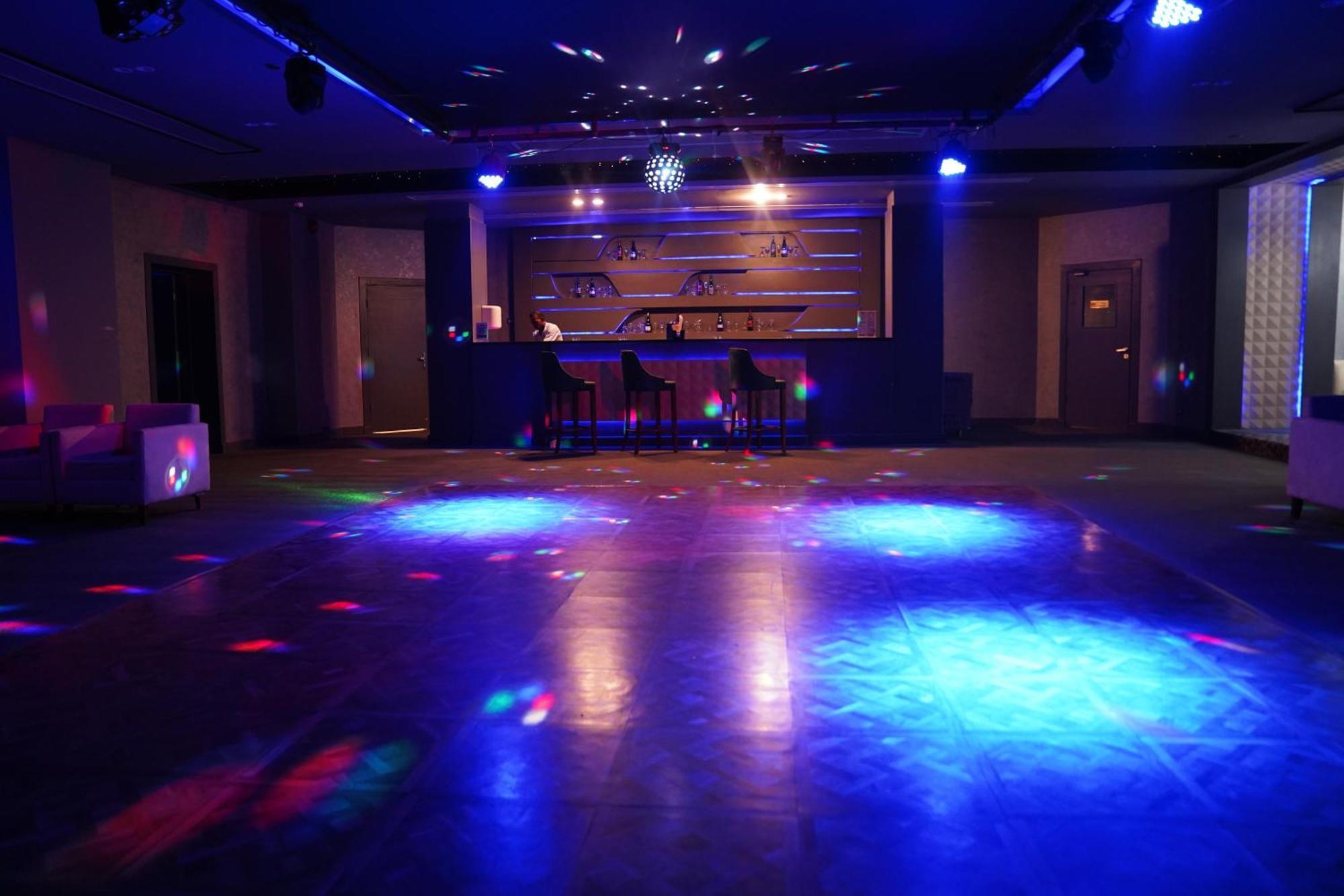 Sataya Resort Marsa Alam Exterior foto A nightclub in Bangkok, Thailand