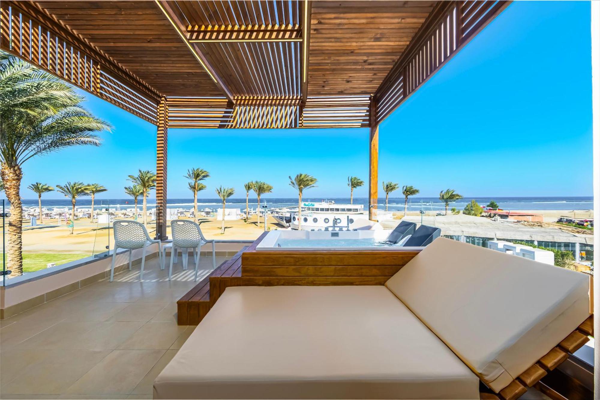 Sataya Resort Marsa Alam Exterior foto The beach at the Hilton Sharm El Sheikh Resort