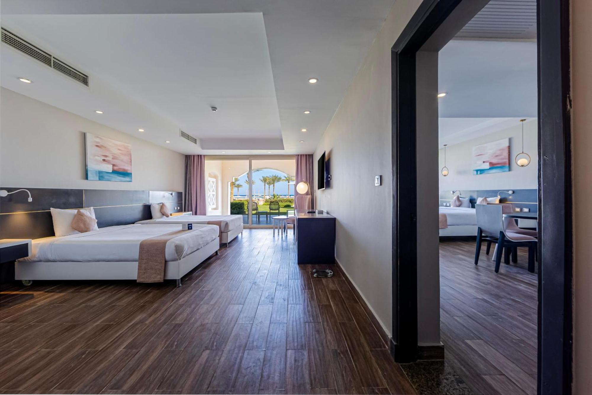 Sataya Resort Marsa Alam Exterior foto Family room