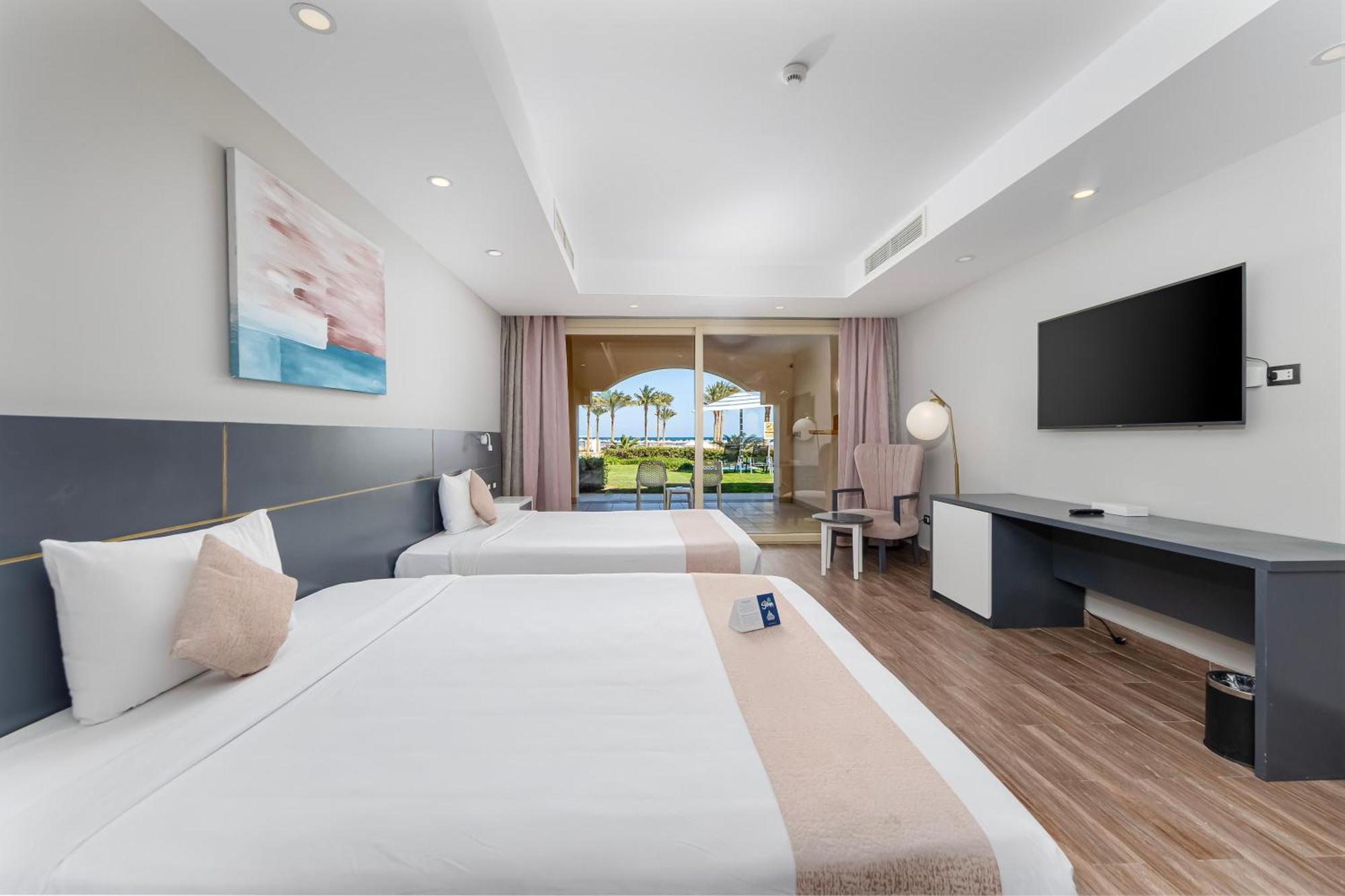 Sataya Resort Marsa Alam Exterior foto Deluxe Pool Access
